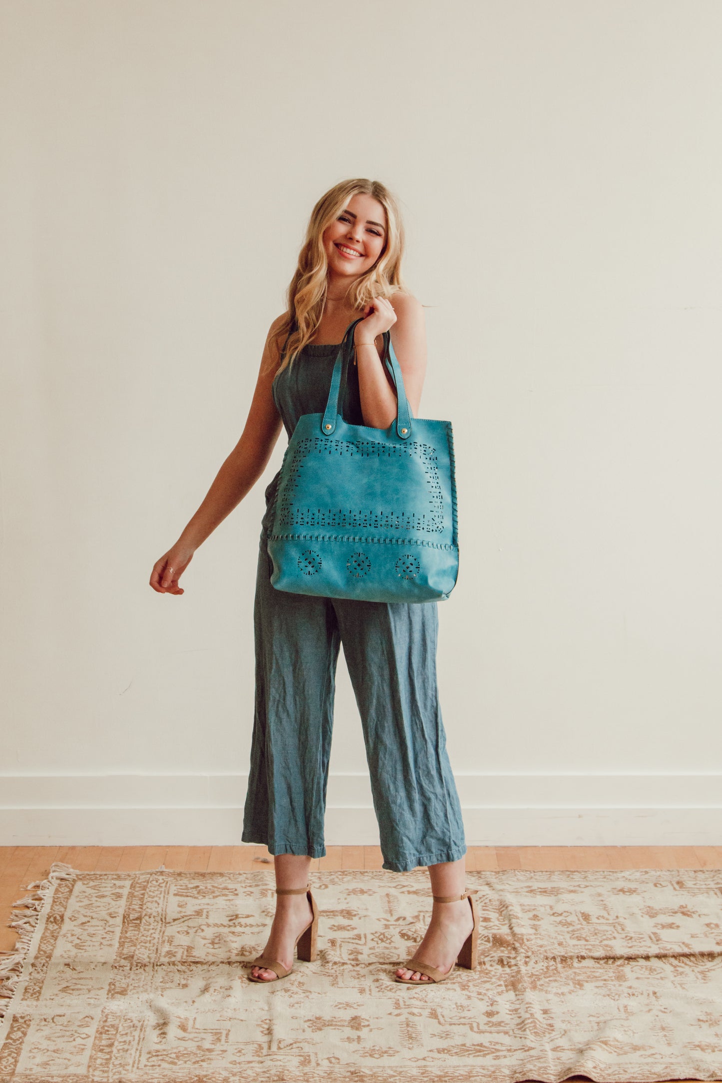"JANETTE" 2-IN-1 TOTE Handbag by lithyc - lithyc.com